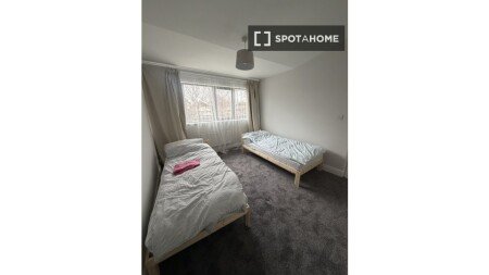Chambre 14 voyageurs, avec wifi