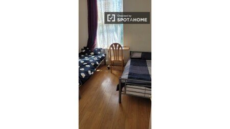 Chambre 14 voyageurs, avec wifi