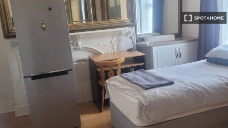 Chambre 14 voyageurs, avec wifi