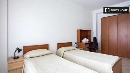 Chambre 12 voyageurs, avec climatisation