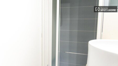 Chambre 4 voyageurs, avec climatisation