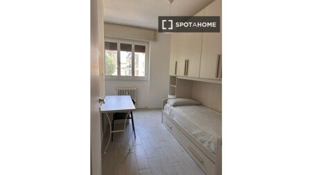 Chambre 6 voyageurs, avec climatisation