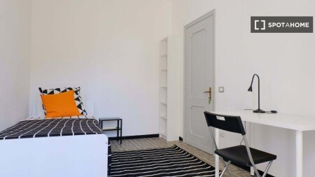 Chambre 16 voyageurs, avec climatisation