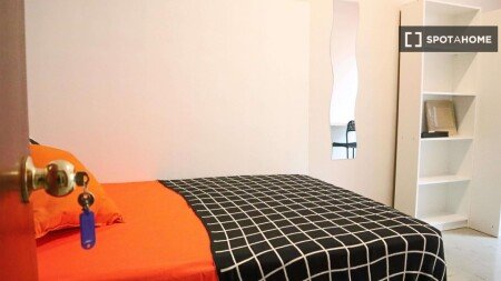 Chambre 12 voyageurs, avec climatisation