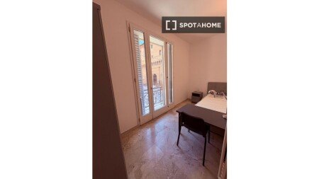 Habitación 20 huéspedes, con aire acondicionado