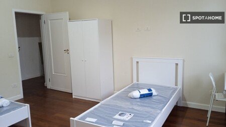 Habitación 16 huéspedes, con wifi