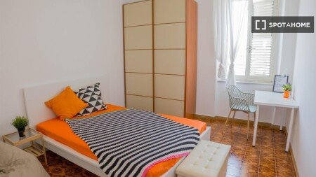 Habitación 14 huéspedes, con aire acondicionado