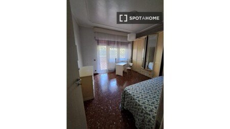 Chambre 4 voyageurs, avec climatisation