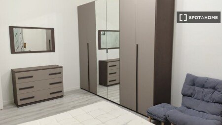Room 6 guests, with air conditioning