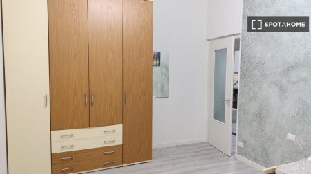 Room 6 guests, with air conditioning