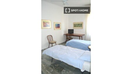 Chambre 4 voyageurs, avec climatisation