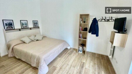 Apartment with air conditioning