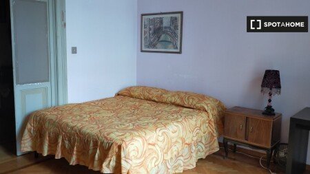 Habitación 8 huéspedes, con wifi