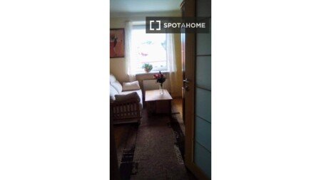 Room 6 guests, with wifi