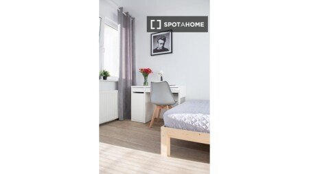 Room 6 guests, with wifi