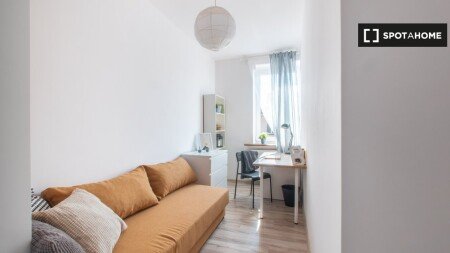 Room 16 guests, with air conditioning