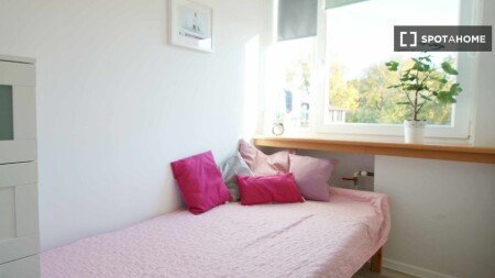 Room 14 guests, with air conditioning