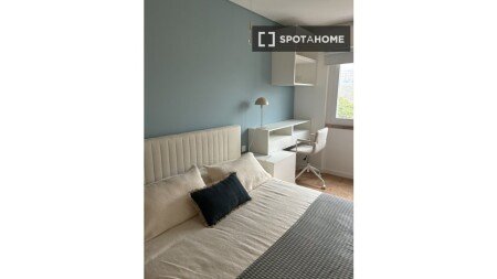 Chambre 4 voyageurs, avec wifi