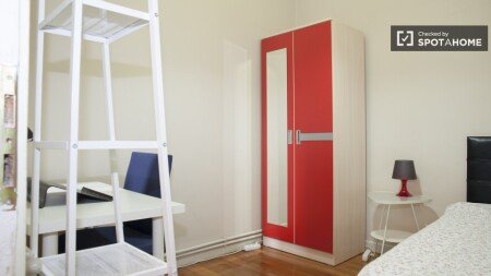 Chambre 6 voyageurs, avec wifi