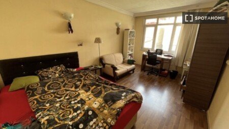 Chambre 8 voyageurs, avec wifi