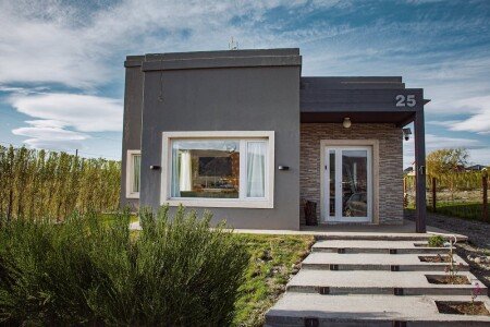 House 2 bedrooms, with garden