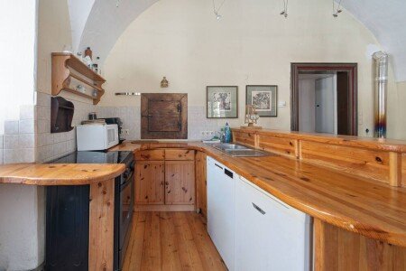 Castello 9 camere, con wifi