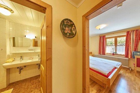 Bed and breakfast 1 bedroom, with garden