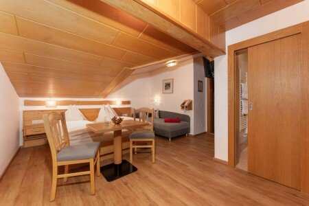 Bed and breakfast 1 bedroom, with pool