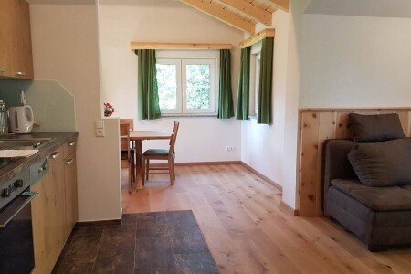 Apartment 4 bedrooms, with garden