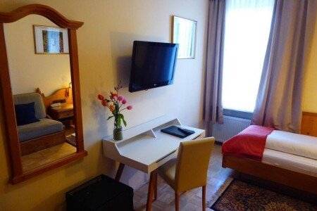 Bed and breakfast 1 bedroom, with breakfast