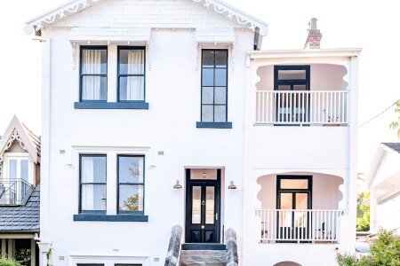 House 6 bedrooms, with pool