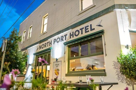 Bed and breakfast 1 bedroom, with air conditioning