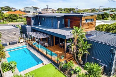 House 5 bedrooms, with pool