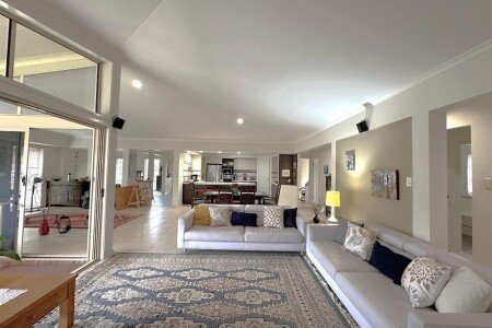 House 3 bedrooms, with garden