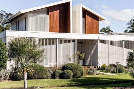 House 4 bedrooms, with pool