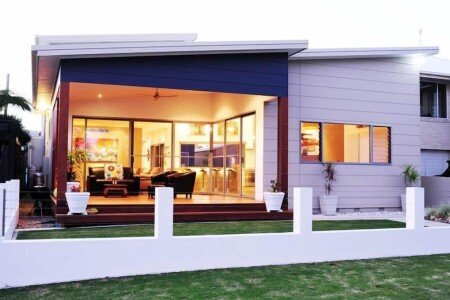 House 5 bedrooms, with pool