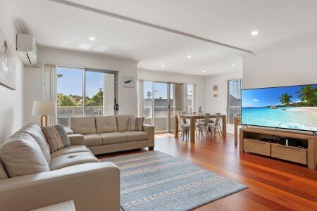 Apartment 3 bedrooms, with air conditioning