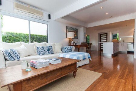 House 2 bedrooms, with pool