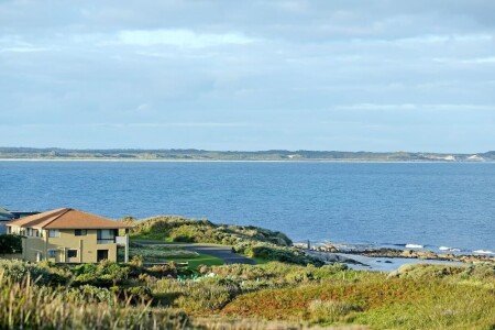 House 4 bedrooms, with pool