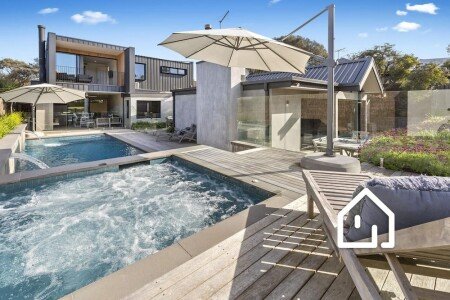 House 5 bedrooms, with jacuzzi