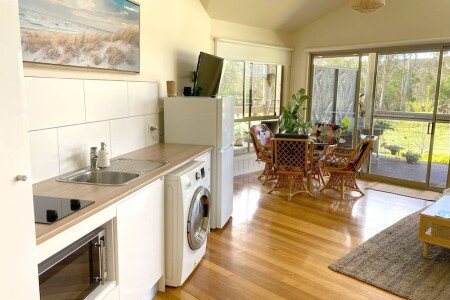 Bed and breakfast 1 bedroom, with parking