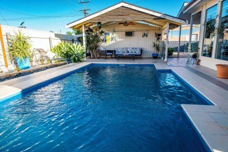 House 2 bedrooms, with pool