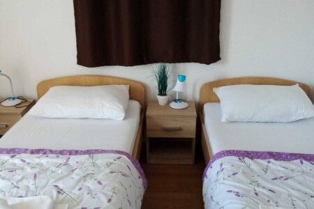 Bed and breakfast 1 bedroom, with air conditioning