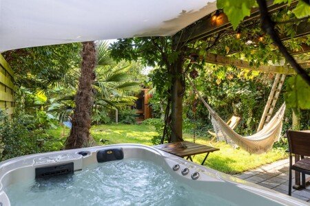 Maison design, 2 chambres, avec jacuzzi