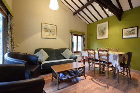 Chalet authentique, 2 chambres, avec jardin