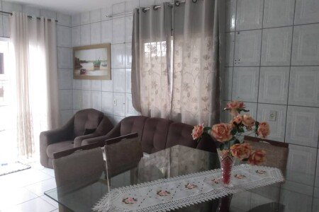 Casa 1 quarto, com jardim