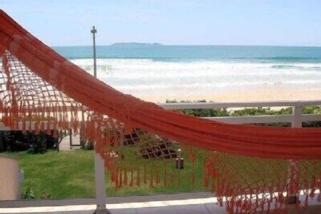 @todoptHouse 3 bedrooms, @todoptwith pool