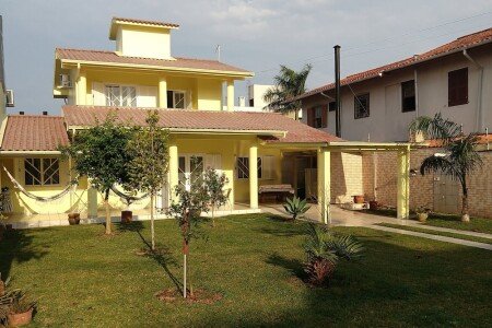 Casa 1 quarto, com ginásio