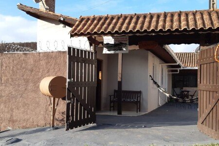 Casa 1 quarto, com jardim