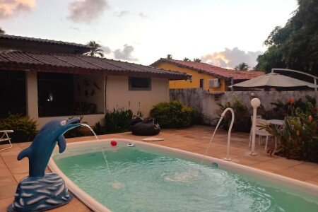 House 4 bedrooms, with pool